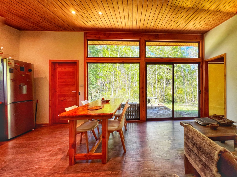 VENTA | Casa 4D3B con Cabaña 2D1B  | Km. 8,5 camino Pucon Villarrica