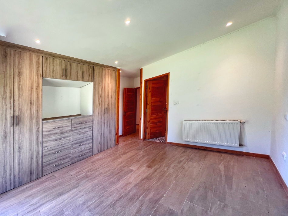 VENTA | Casa 4D3B con Cabaña 2D1B  | Km. 8,5 camino Pucon Villarrica