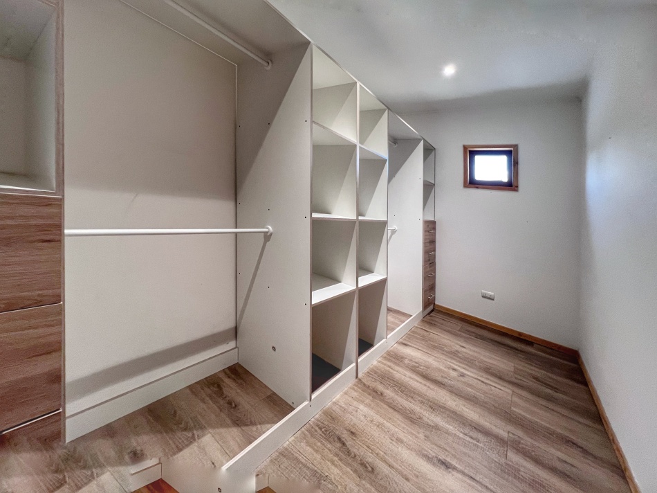 VENTA | Casa 4D3B con Cabaña 2D1B  | Km. 8,5 camino Pucon Villarrica