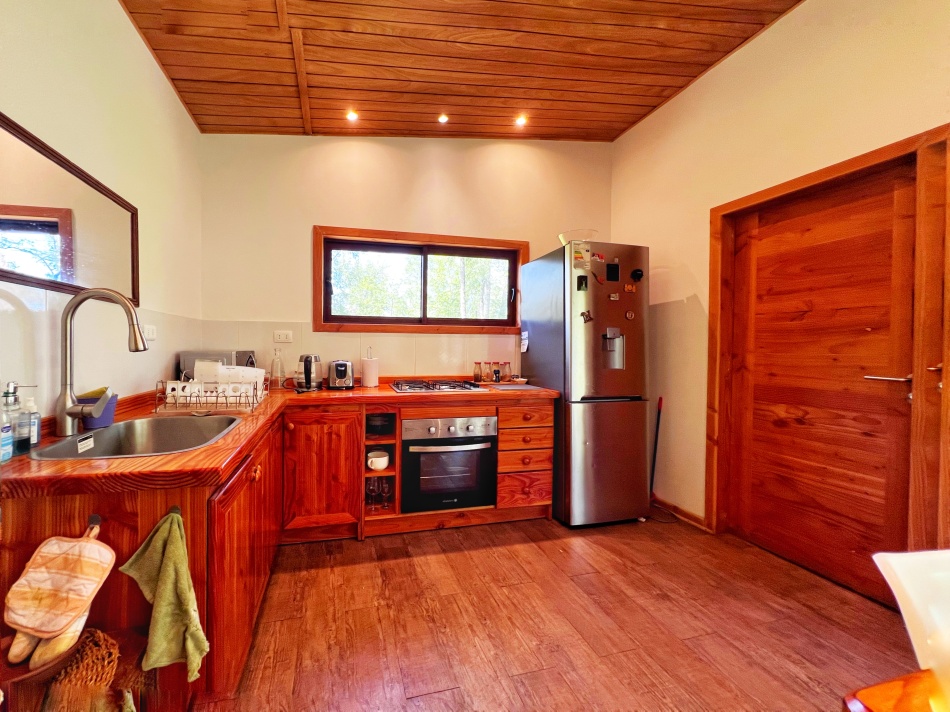 VENTA | Casa 4D3B con Cabaña 2D1B  | Km. 8,5 camino Pucon Villarrica