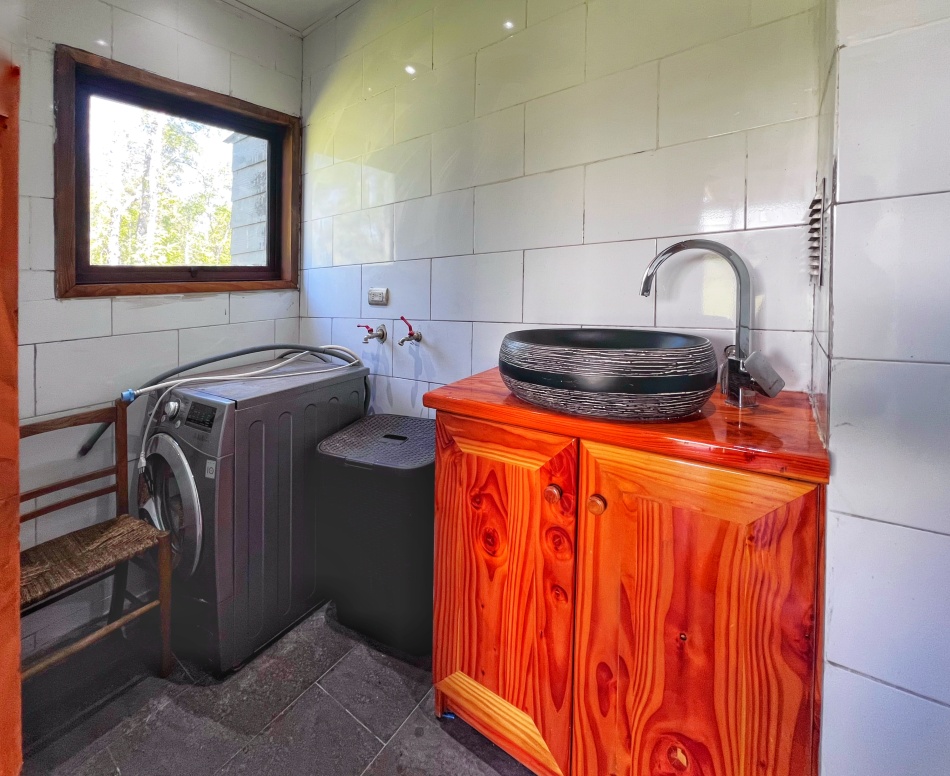 VENTA | Casa 4D3B con Cabaña 2D1B  | Km. 8,5 camino Pucon Villarrica